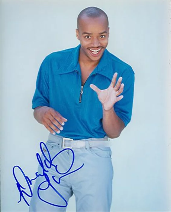 Donald Faison autograph