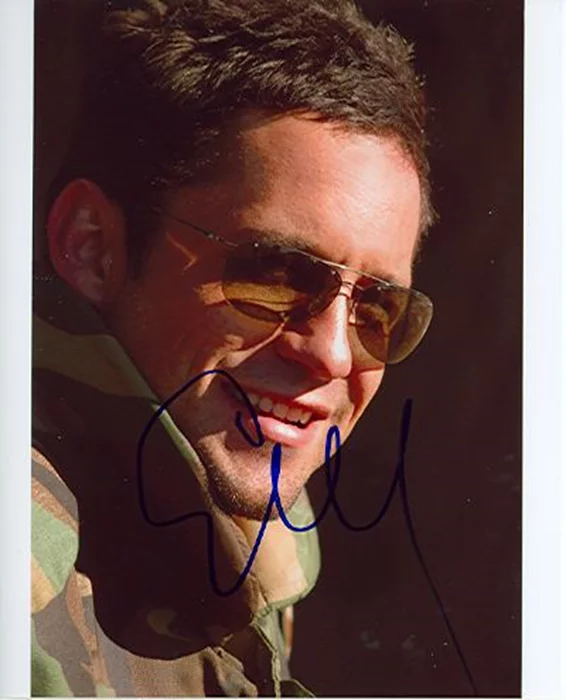 Enrique Murciano autograph