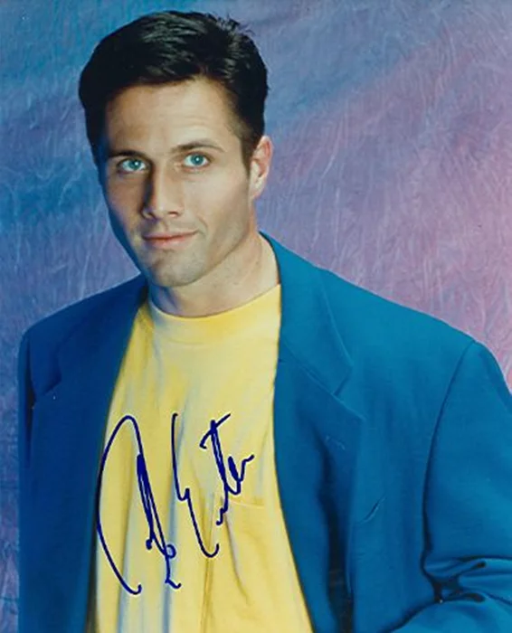 Rob Estes autograph