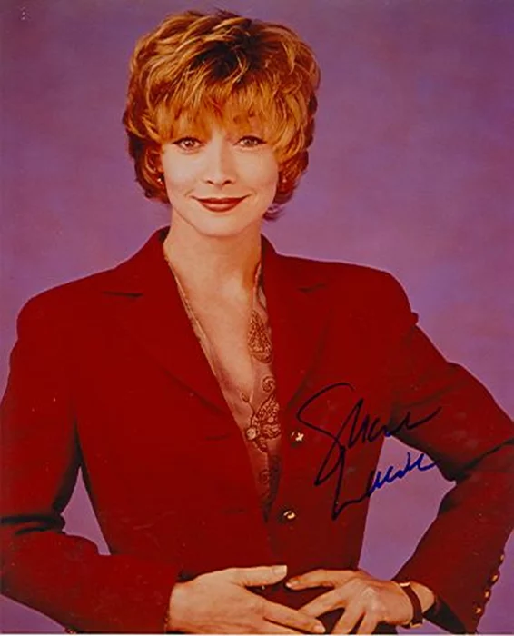 Sharon Lawrence autograph