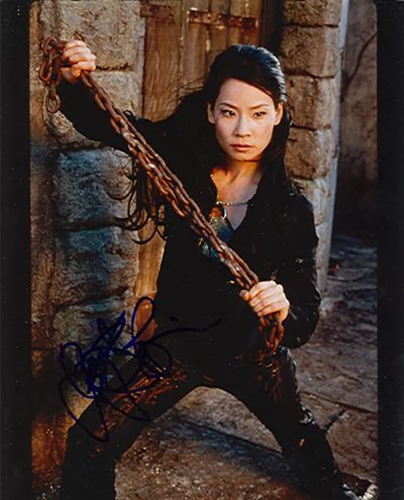 Lucy Liu autograph