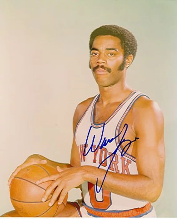 Walt Frazier autograph