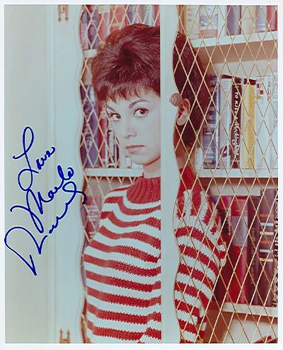 Marlo Thomas autograph