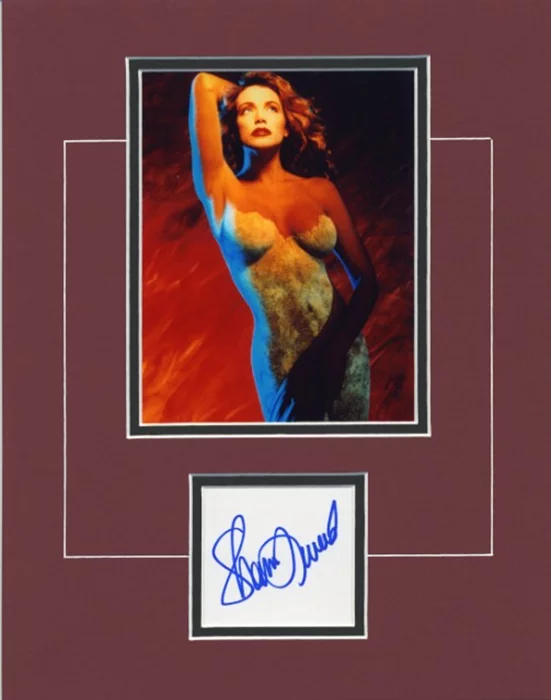Shannon Tweed autograph