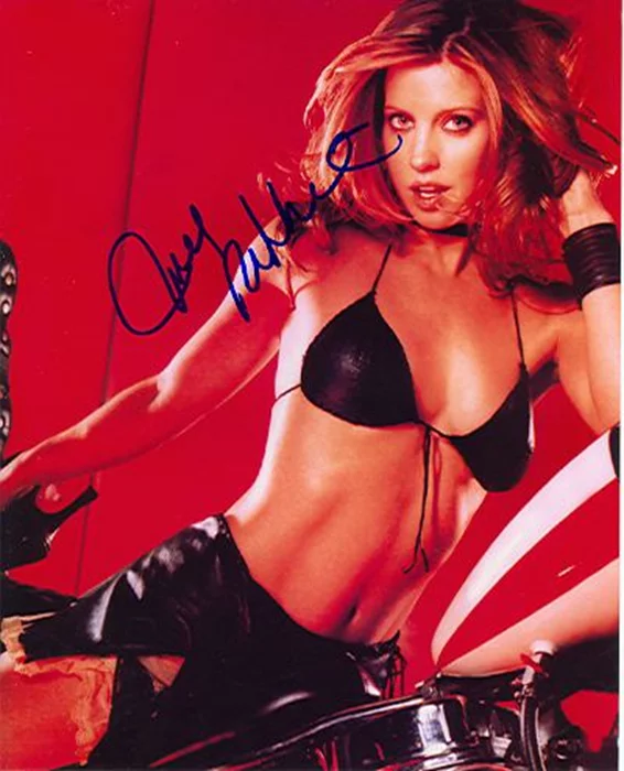 Jill Ritchie autograph