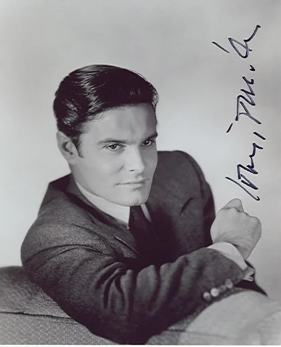 Louis Jourdan autograph