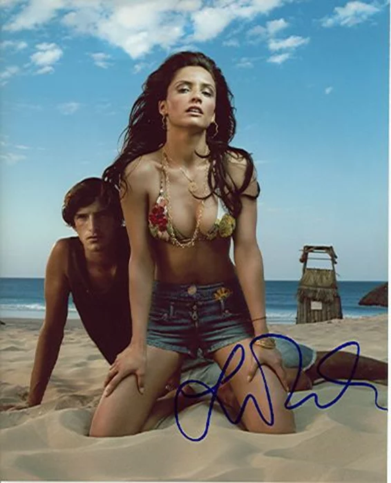 Leonor Varela autograph