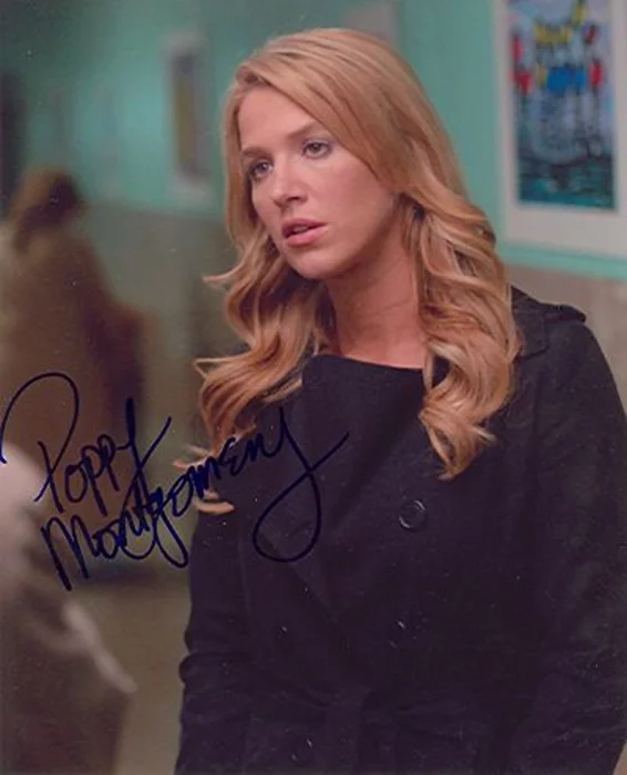 Poppy Montgomery autograph