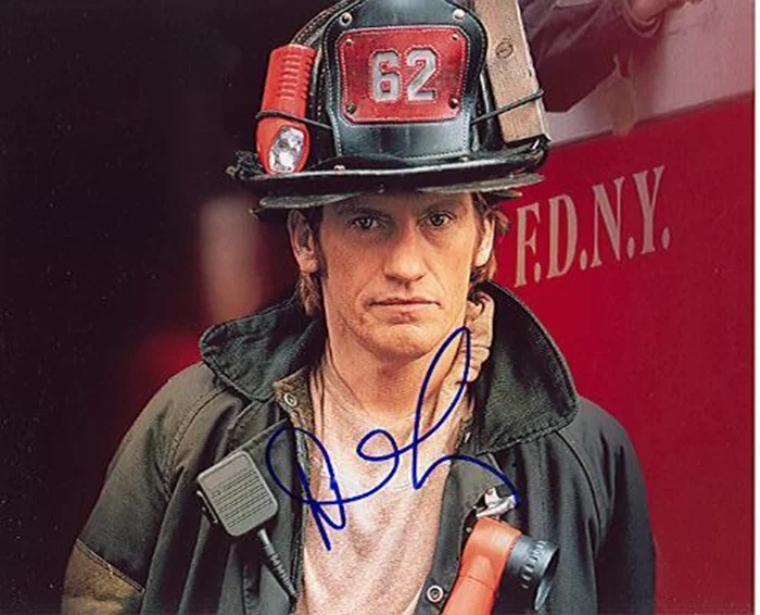 Denis Leary autograph