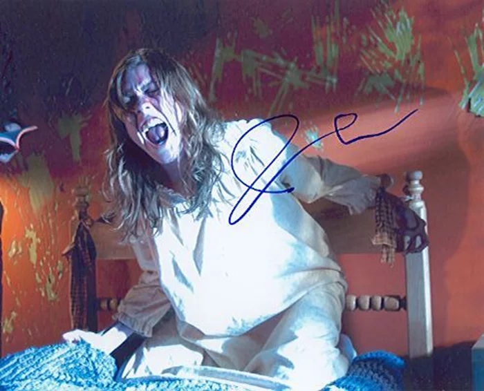 Jennifer Carpenter autograph