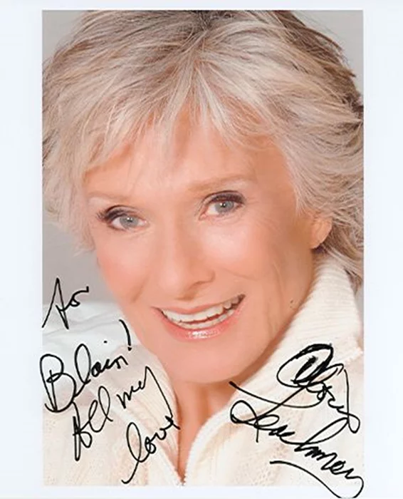 Cloris Leachman autograph