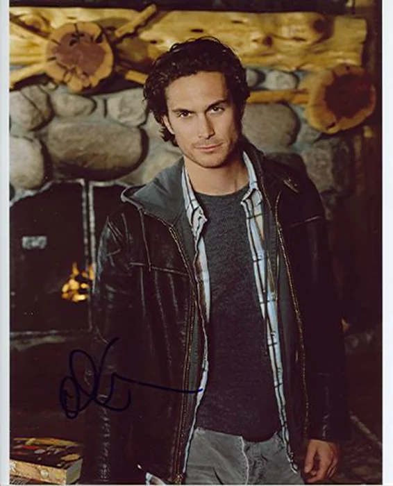 Oliver Hudson autograph