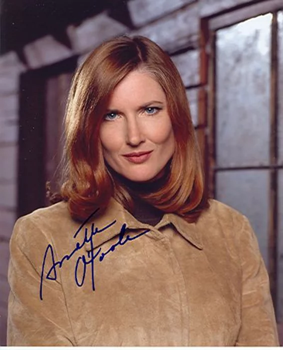 Annette O'Toole autograph