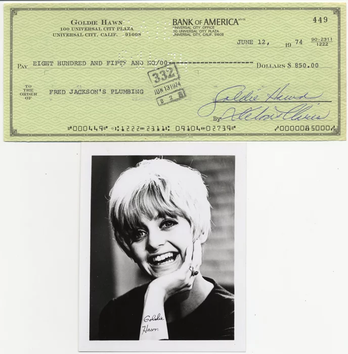 Goldie Hawn autograph