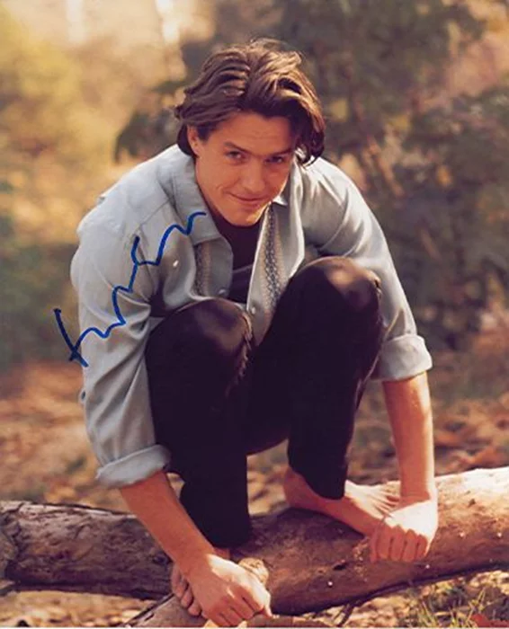 Hugh Grant autograph