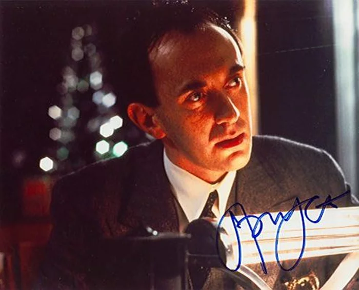 Jonathan Pryce autograph