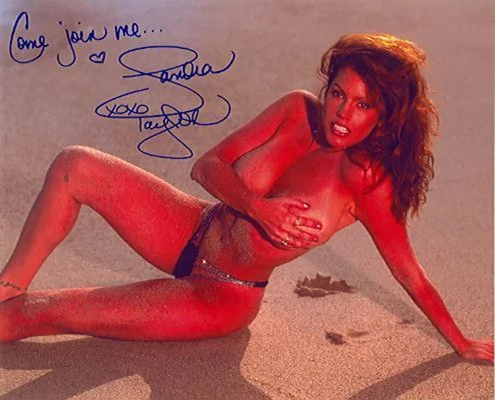 Sandra Taylor autograph