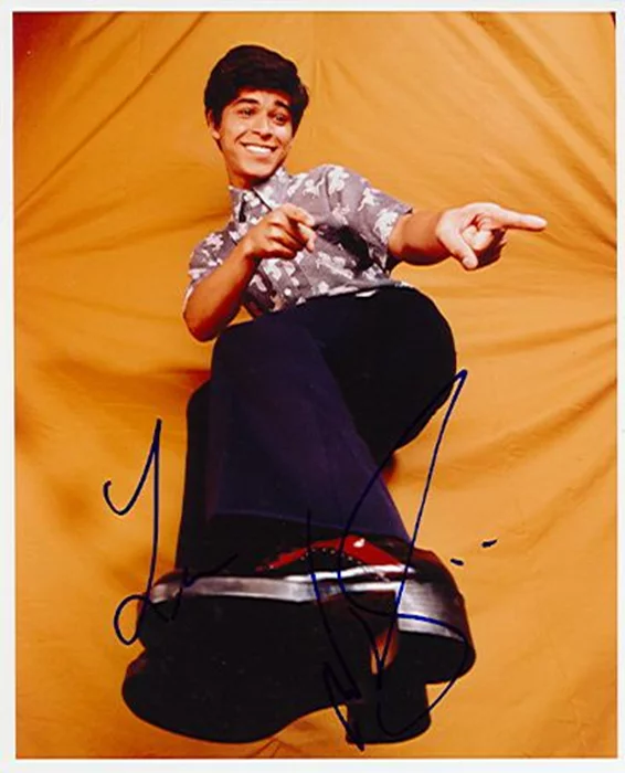 Wilmer Valderrama autograph