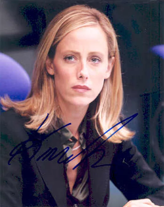 Kim Raver autograph