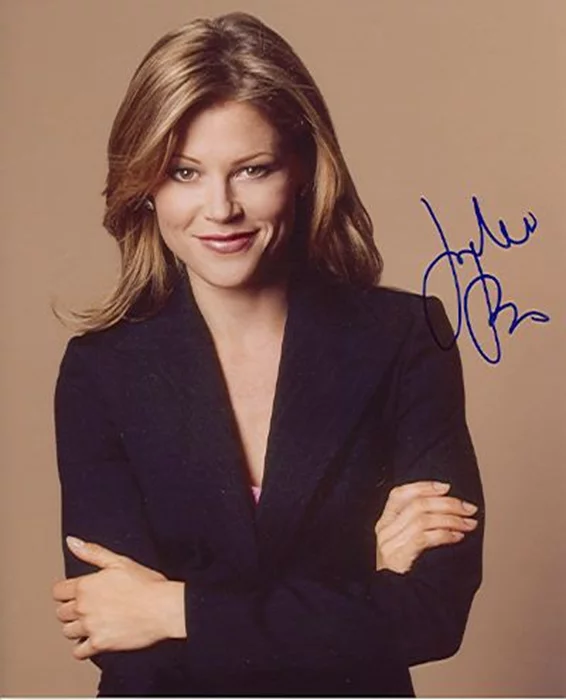 Julie Bowen autograph