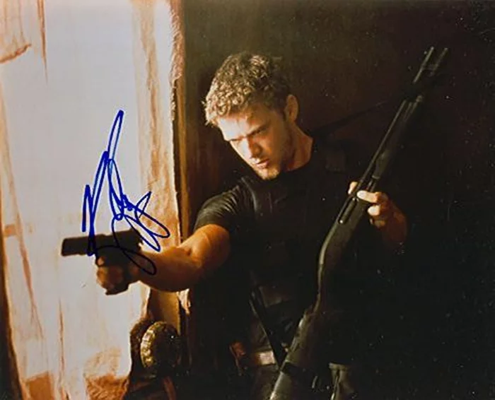 Ryan Phillippe autograph