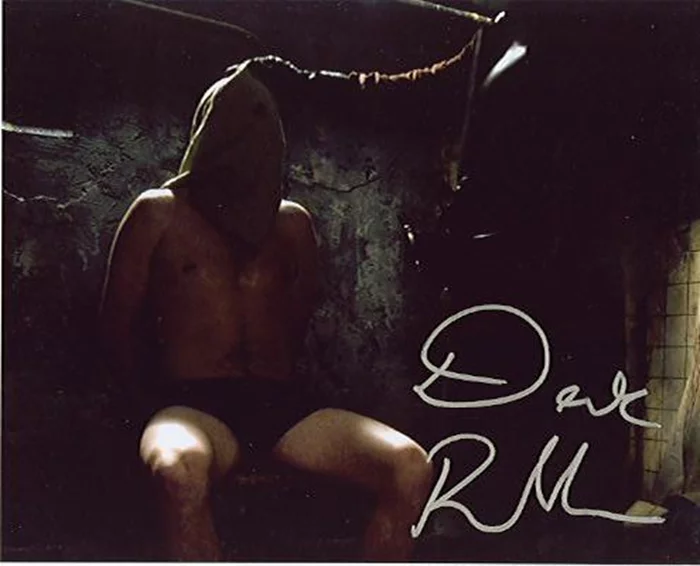 Derek Richardson autograph