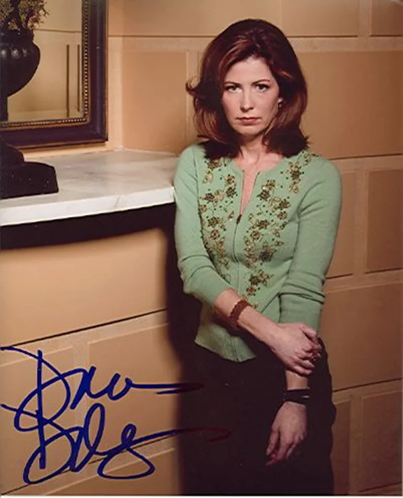 Dana Delany autograph