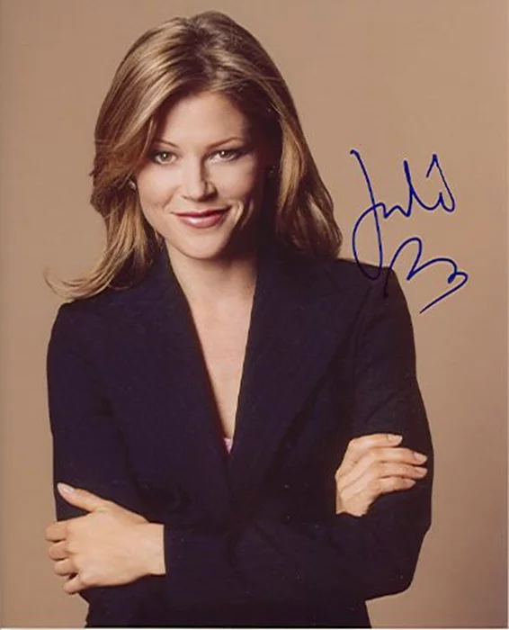 Julie Bowen autograph