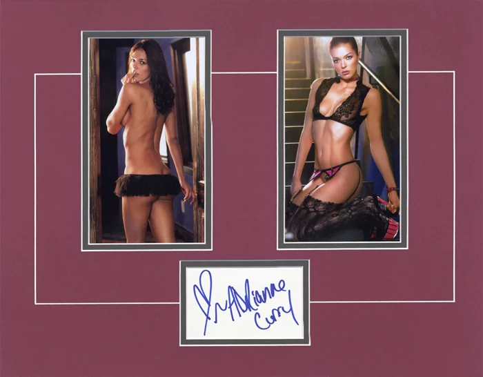 Adrianne Curry autograph