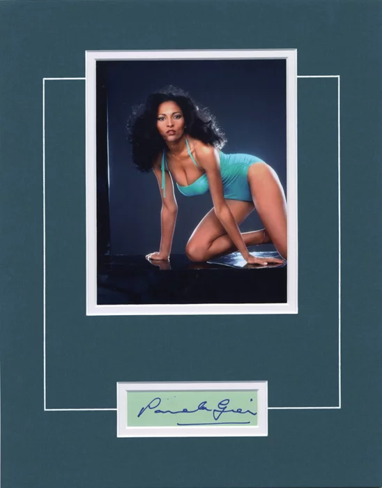 Pam Grier autograph