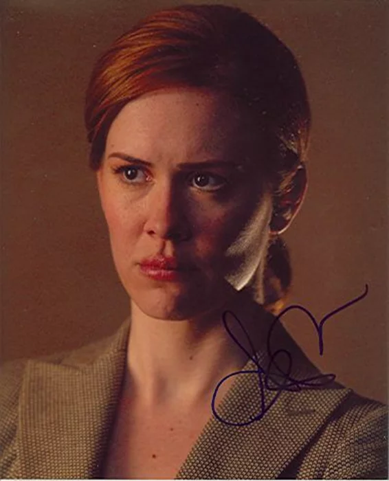 Sarah Paulson autograph