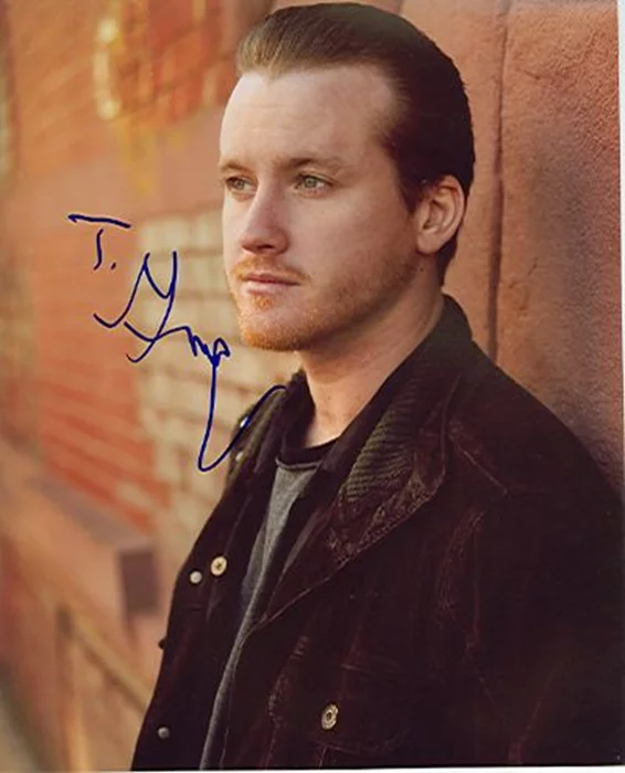 Tom Guiry autograph