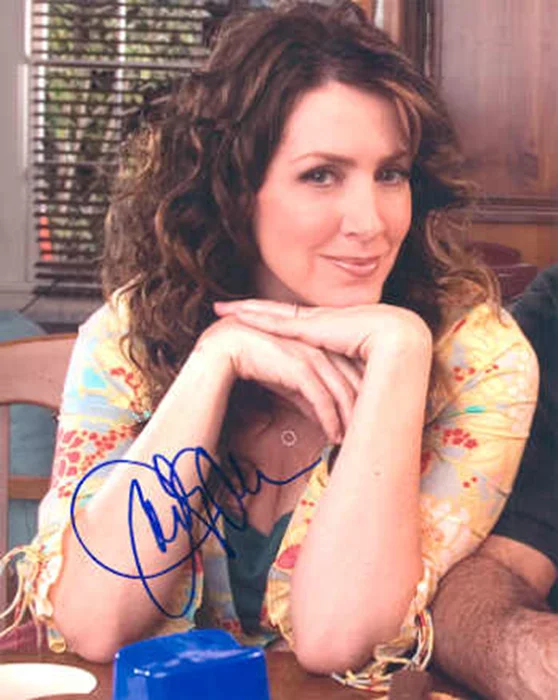 Joely Fisher autograph