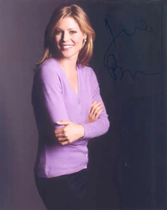 Julie Bowen autograph
