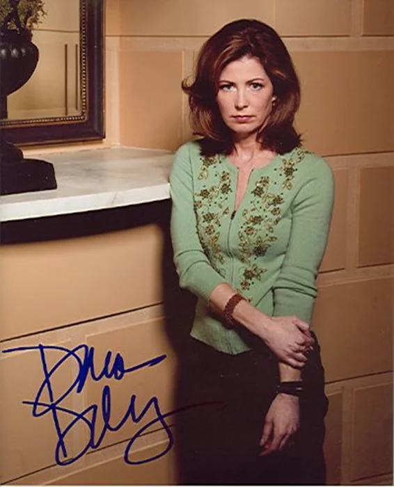 Dana Delany autograph