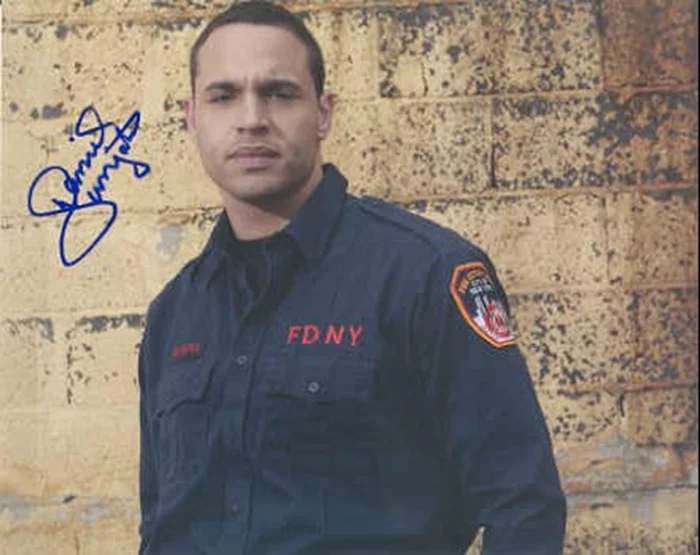 Daniel Sunjata autograph