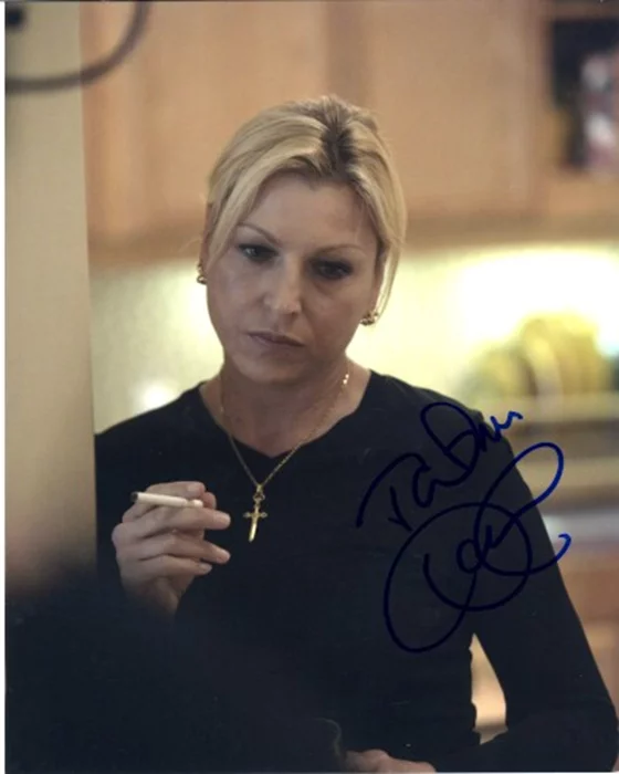 Tatum O'Neal autograph