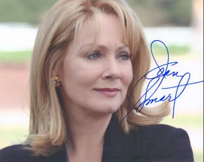 Jean Smart autograph