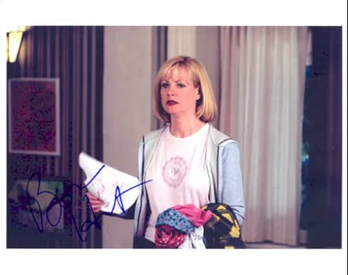 Bonnie Hunt autograph