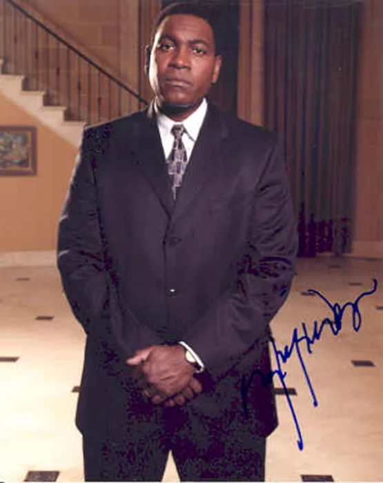 Mykelti Williamson autograph