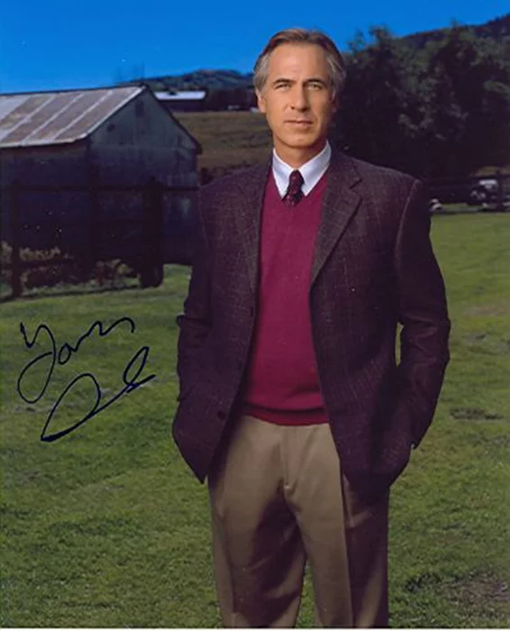Tom Amandes autograph