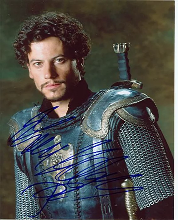 Ioan Gruffudd autograph
