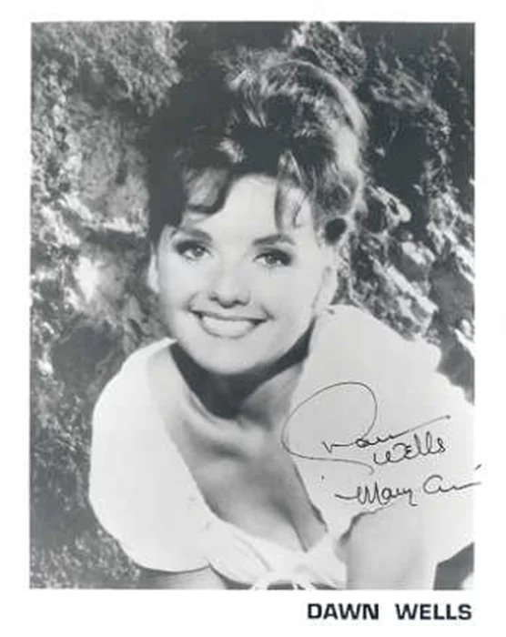 Dawn Wells autograph