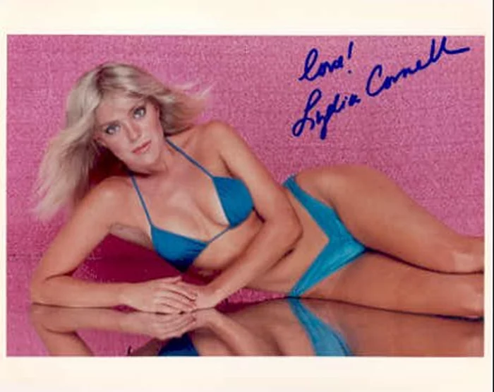 Lydia Cornell autograph