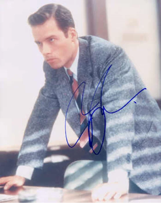 Guy Pearce autograph