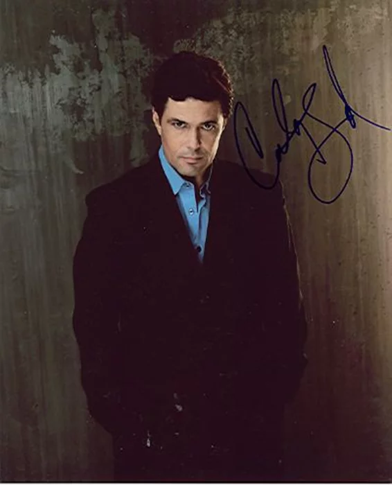 Carlos Bernard autograph