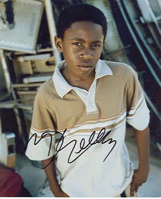 Malcolm David Kelley autograph