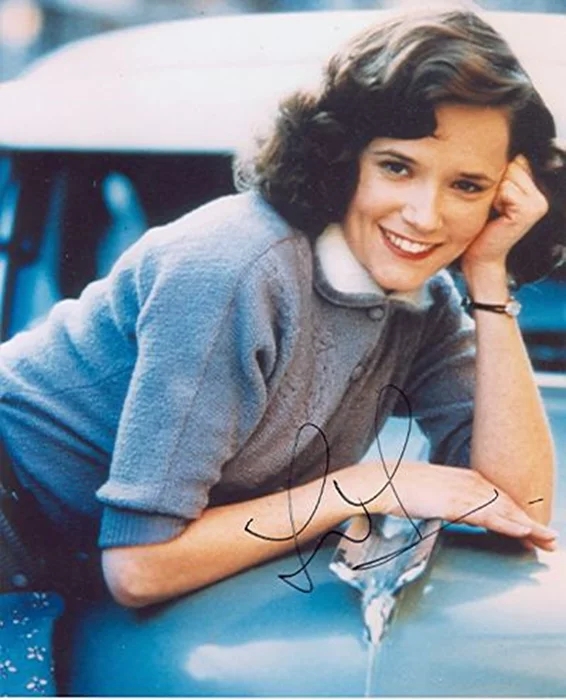 Lea Thompson autograph