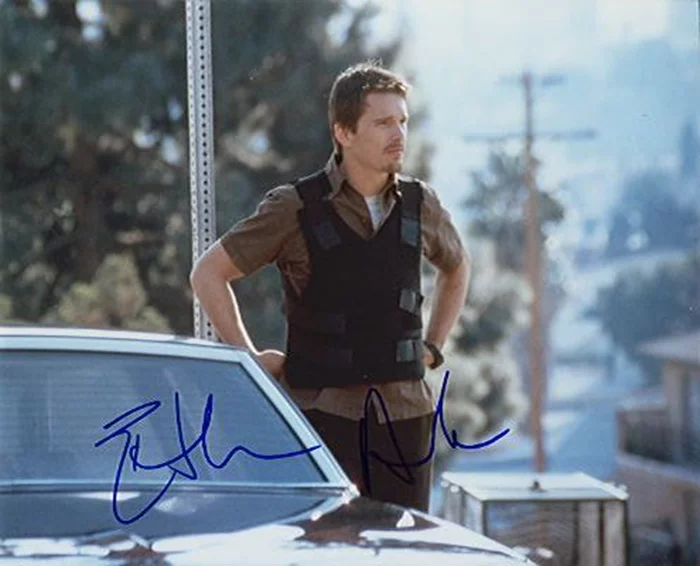 Ethan Hawke autograph