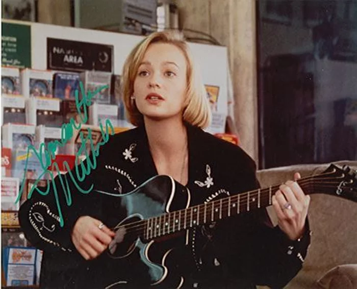 Samantha Mathis autograph
